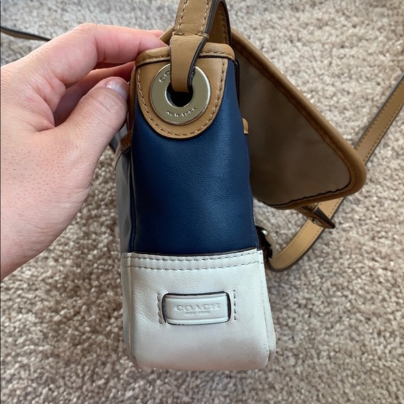 Coach leather crossbody - Picture 10 of 11